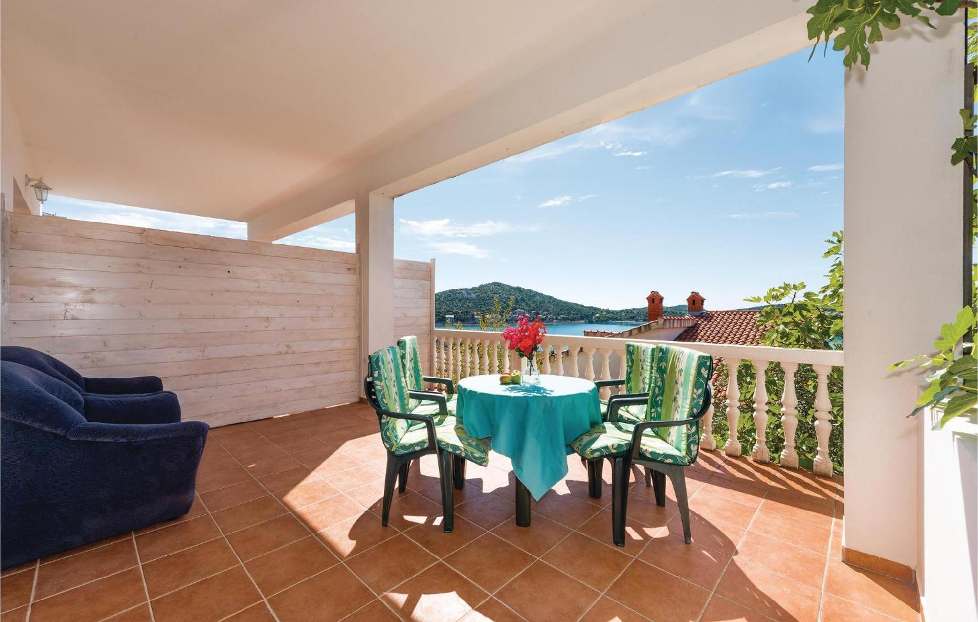 One-Bedroom Apartment in Tisno Buitenkant foto